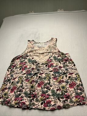 Maurices wide Strap Tank Top Women's Size 1X Pink Ivory Floral, 3814